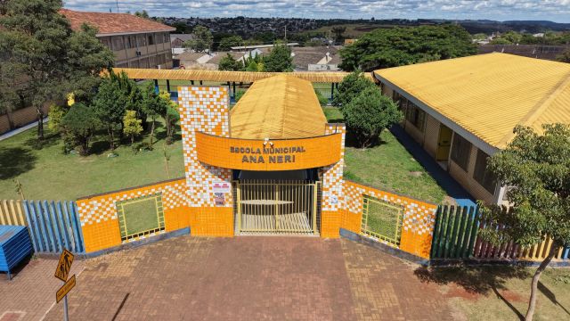 Imagem referente a notícia: Gugu Bueno confirma liberação de R$ 3,5 milhões para reforma da Escola Ana Neri em Cascavel