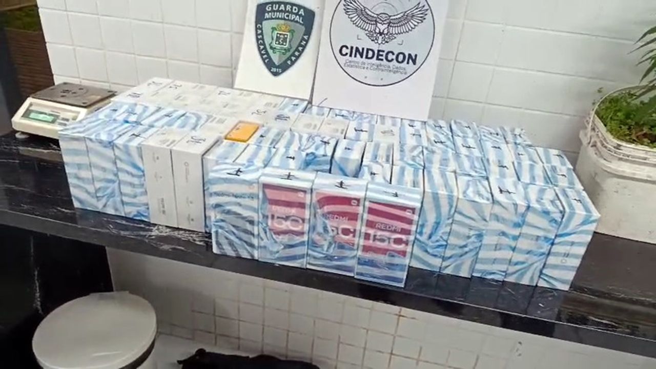 Guarda Municipal apreende 68 celulares contrabandeados em mala de passageira na Rodoviária de Cascavel