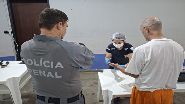 Imagem referente a notícia: Em Cascavel, PPPR realiza mutirão para coleta de perfis genéticos e reforça integração entre forças de segurança na PIMP-UP