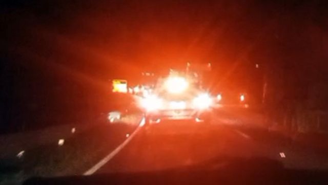 Imagem referente a notícia: Tragédia na BR-277: motorista morre após carro invadir contramão e bater de frente com caminhão em Guarapuava