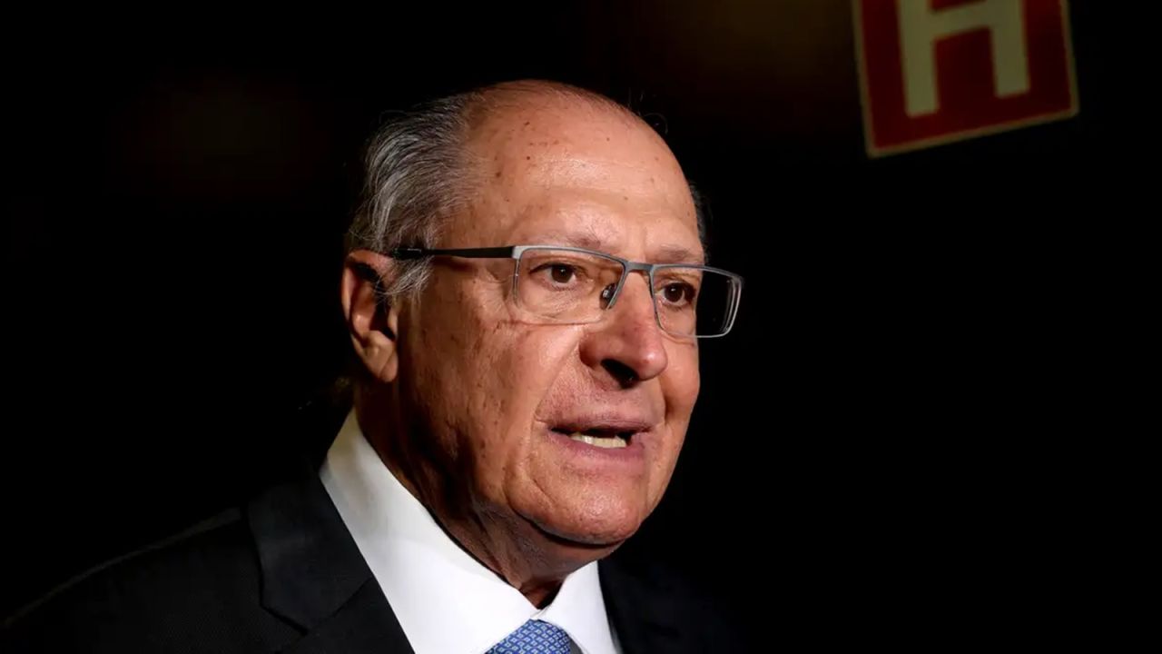 Alckmin: governo prioriza abastecimento e quer evitar alta do diesel