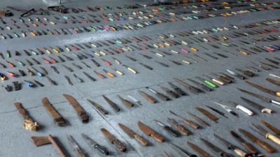 Imagem referente a notícia: Com Operação Resgate Pela vida ID 2026, Prefeitura retira mais de 1,2 mil facas das ruas de Cascavel