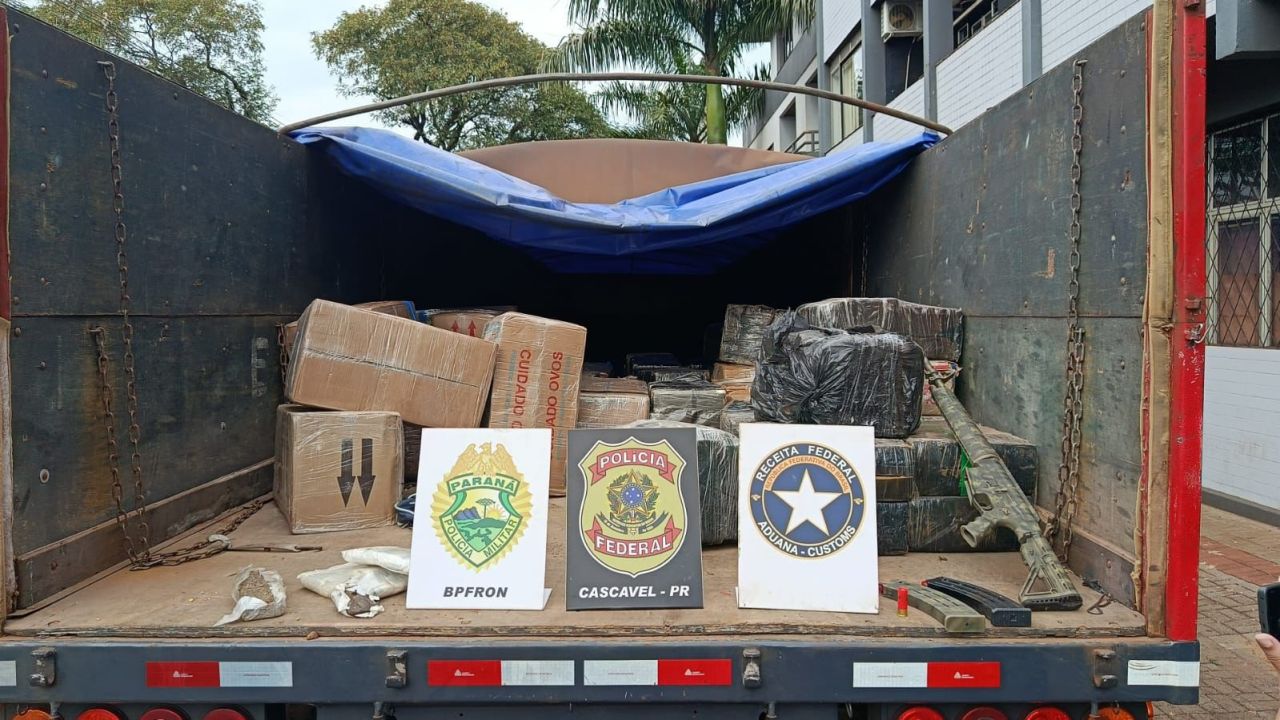 Apreensão histórica: quase 2 toneladas de drogas são interceptadas em caminhão na BR-277, em Cascavel
