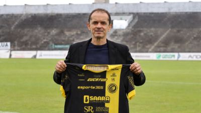 Imagem referente a notícia: FC Cascavel comunica saída do Executivo de Futebol Douglas Pimenta