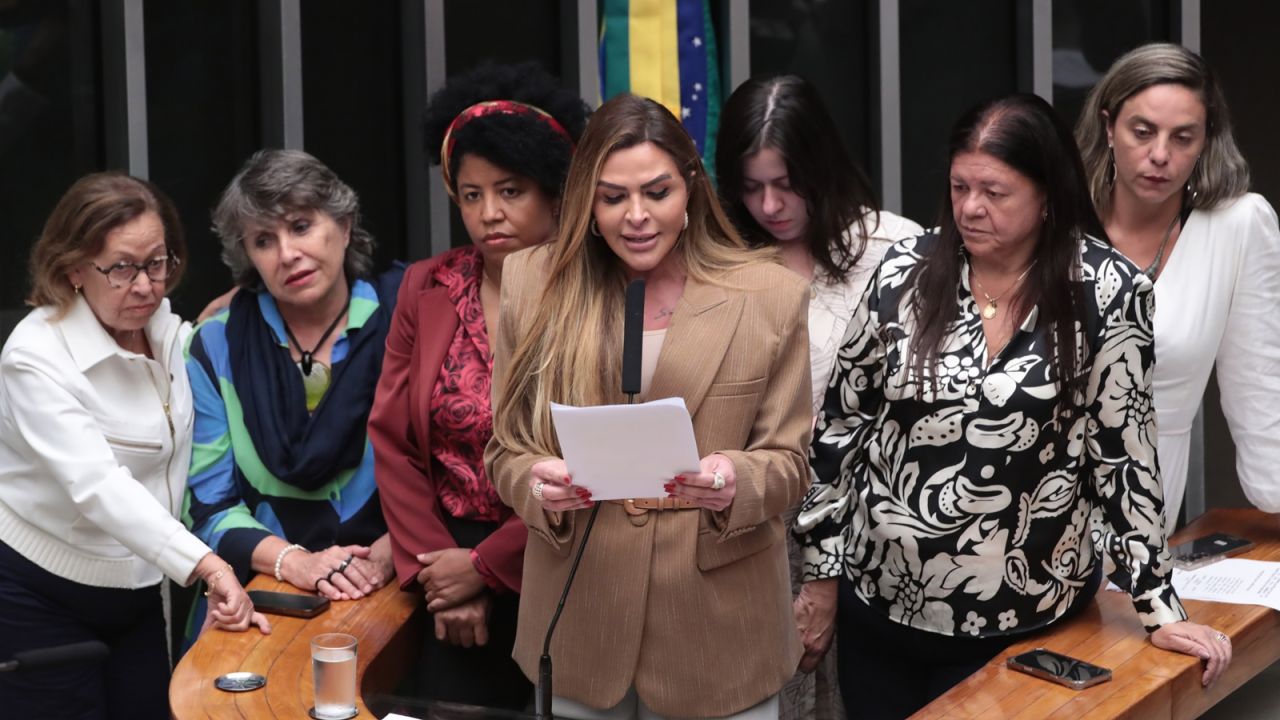 Câmara dos Deputados aprova pena de prisão de até 40 anos para crime de homicídio vicário