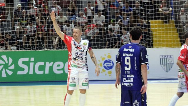 Imagem referente a notícia: Imagem referente a notícia: Cascavel Futsal estreia com vitória eletrizante e larga forte na Série Ouro do Paranaense