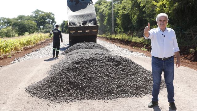 Prefeitura investe cerca de R$ 60 milhões em pavimentação nas estradas rurais de Cascavel