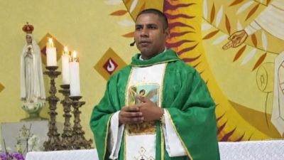 Imagem referente a notícia: Igreja abre processo contra padre Genivaldo acusado de crime envolvendo menor em Cascavel