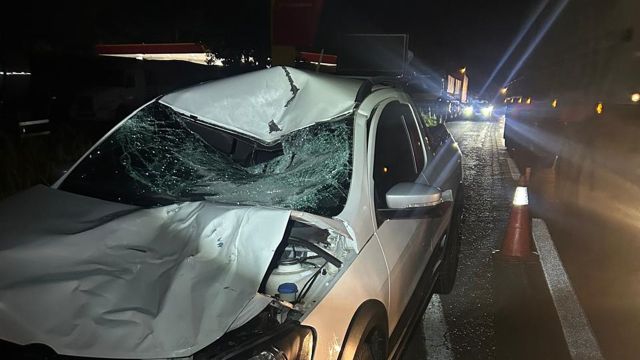 Pedestre morre atropelado ao atravessar rodovia sem iluminação na BR-277 em Campo Largo