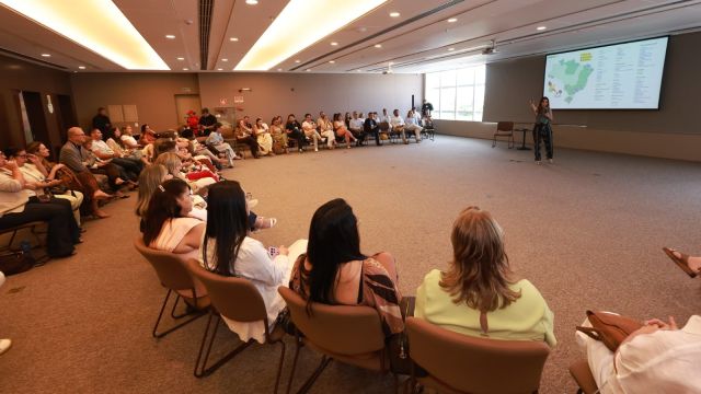 Imagem referente a notícia: Cascavel participa de Encontro Nacional Urban95 e fortalece ações para a primeira infância