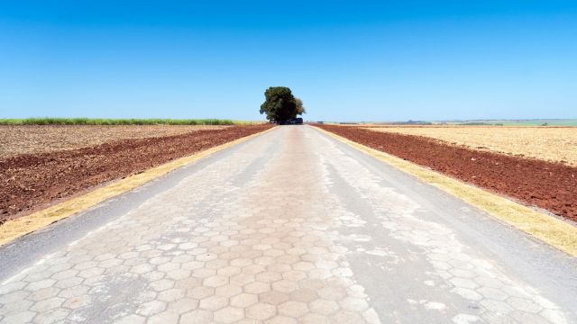 Imagem referente a notícia: Investimentos da Itaipu injetaram R$ 673,8 milhões na economia do Paraná, conclui pesquisa