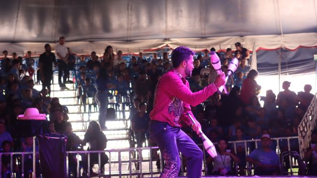 Imagem referente a notícia: Circo apresenta show especial gratuito para crianças da rede municipal