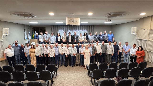 Imagem referente a notícia: Prefeitos da AMOP elegem nova diretoria em chapa única
