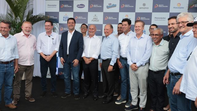 Imagem referente a notícia: Paraná reforça industrialização do leite com uma das maiores fábricas de queijo do País