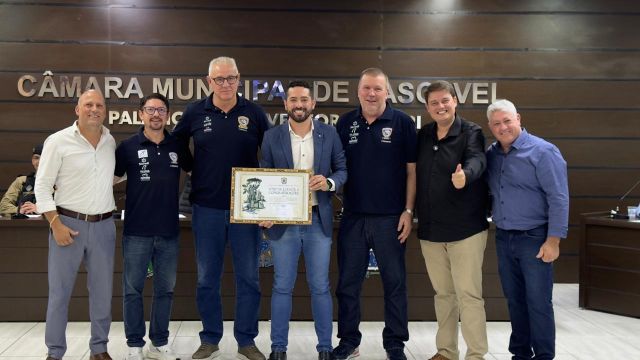 Cascavel Futsal recebe homenagem na Câmara com votos de louvor e reconhecimento