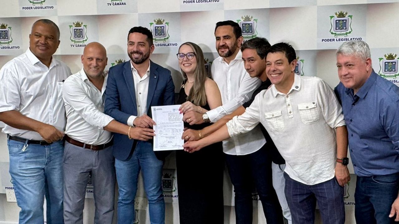 Imagem referente a notícia: Prefeitura de Cascavel protocola projeto para ampliar vagas de professores do Ensino Fundamental