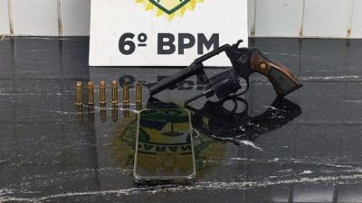 Imagem referente a notícia: Após demissão, ex-funcionário faz disparos em frente a empresa e é preso pela PM em Cascavel