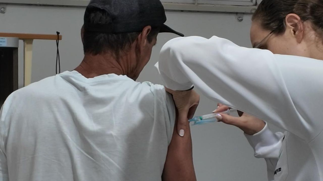 Dia D de vacinação contra gripe mobiliza Corbélia e supera 700 doses aplicadas em um único dia
