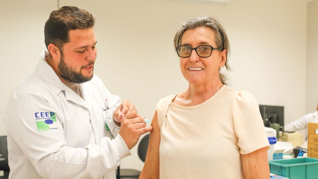Vacinação contra gripe segue para grupos prioritários em todas as unidades de saúde de Cascavel
