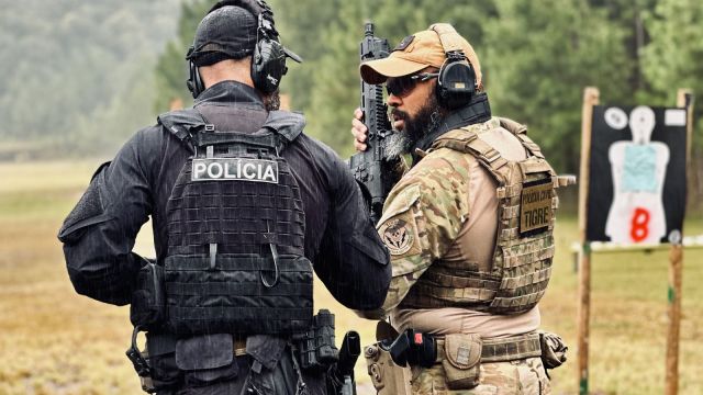 Imagem referente a notícia: Com 750 fuzis, PCPR amplia armamento em todas as unidades do Paraná