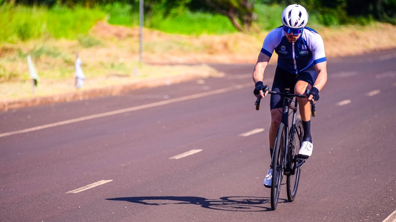 Luis Carlos Steffens brilha nos Parajaps 2026 com ouro e prata em Foz do Iguaçu e impulsiona APAC ao topo do ranking