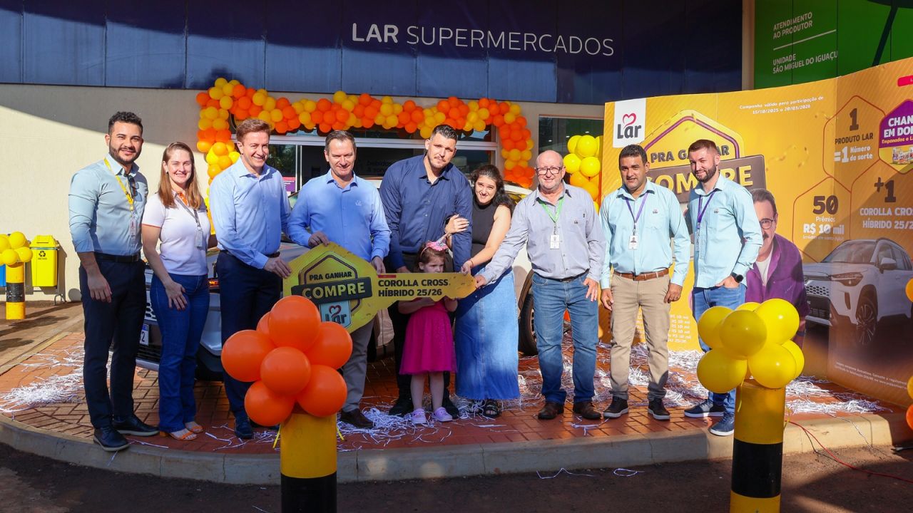 Lar Cooperativa entrega Corolla Cross Híbrido e encerra campanha "Pra Ganhar Compre Lar"