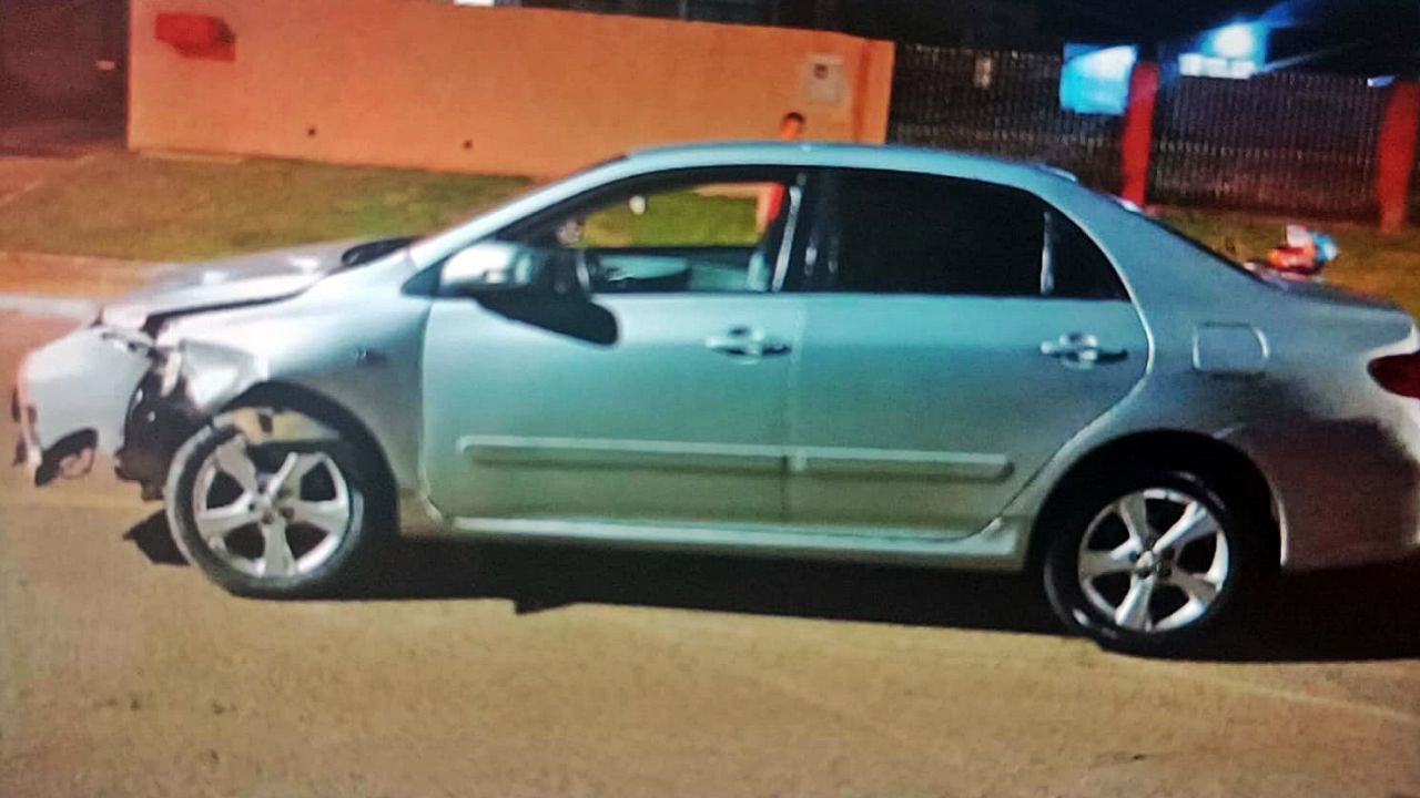 Motorista com sinais de embriaguez é preso após acidente com moto no bairro Santa Felicidade, em Cascavel