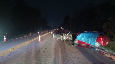 Imagem referente a notícia: Colisão frontal na BR-116 em Mandirituba deixa dois mortos e um ferido grave