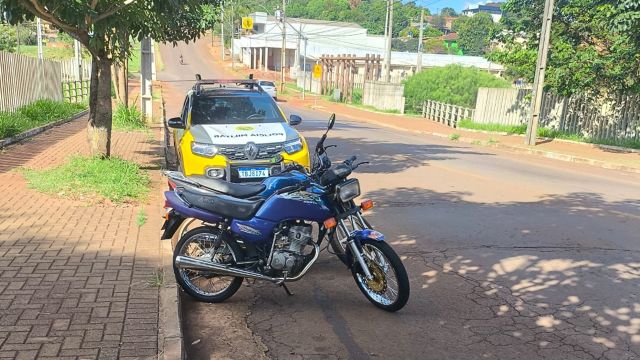 Motocicletas são apreendidas durante fiscalização e condutores sem CNH são autuados no bairro Morumbi