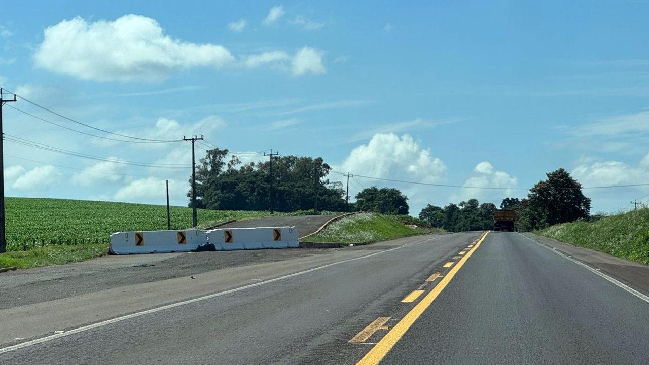 Fechamento de parada na BR-277 gera reclamações de caminhoneiros entre Céu Azul e Matelândia