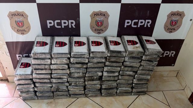 Imagem referente a notícia: PCPR prende homem em flagrante e apreende 81 quilos de cocaína em São Miguel do Iguaçu