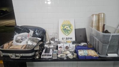 Imagem referente a notícia: Homem de 21 anos é preso por tráfico com drogas prontas para entrega no bairro Santa Felicidade, em Cascavel