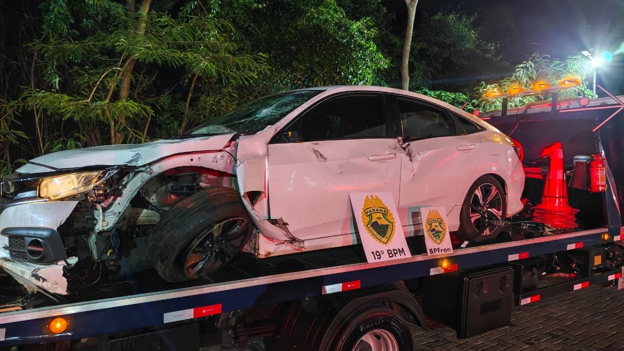 Perseguição policial termina com carro furtado abandonado e suspeito foragido na BR-163 em Guaíra