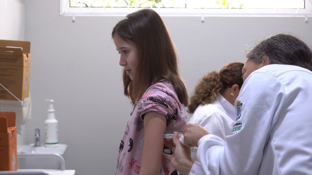 Imagem referente a notícia: | Vacinação contra gripe segue em todas as unidades de saúde para idosos, crianças e gestantes de Cascavel