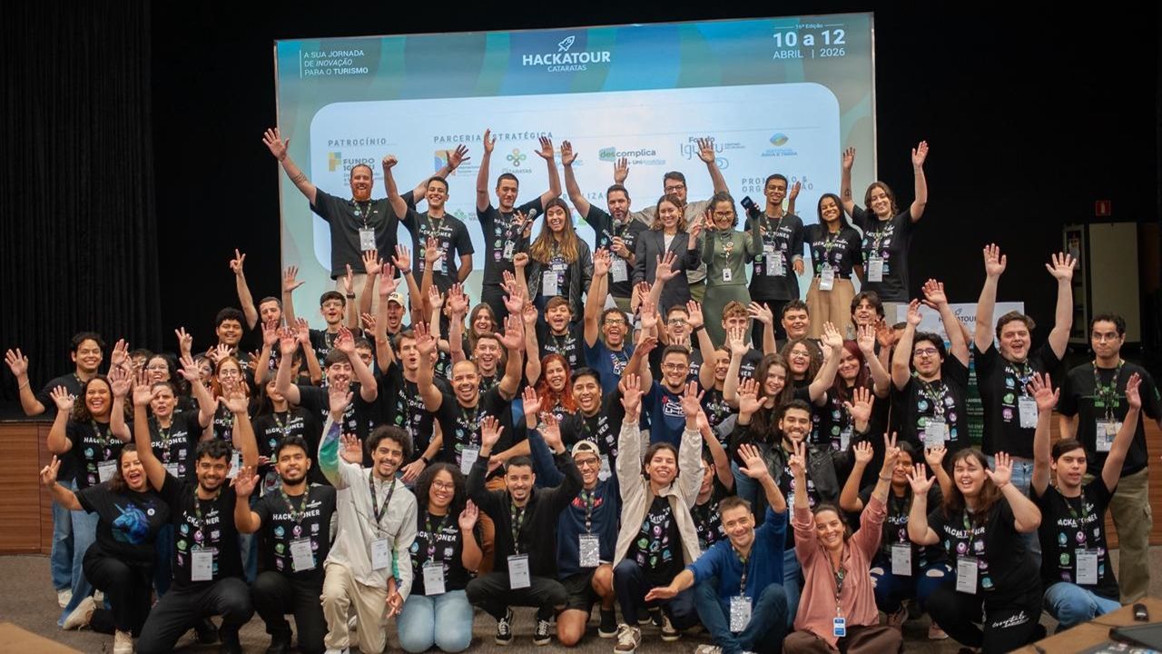 Mulheres da Unioeste vencem Hackatour Cataratas com projeto de turismo comunitário