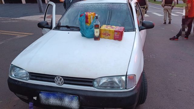 Motorista embriagado é preso após dirigir em zigue-zague e invadir canteiro em Cascavel