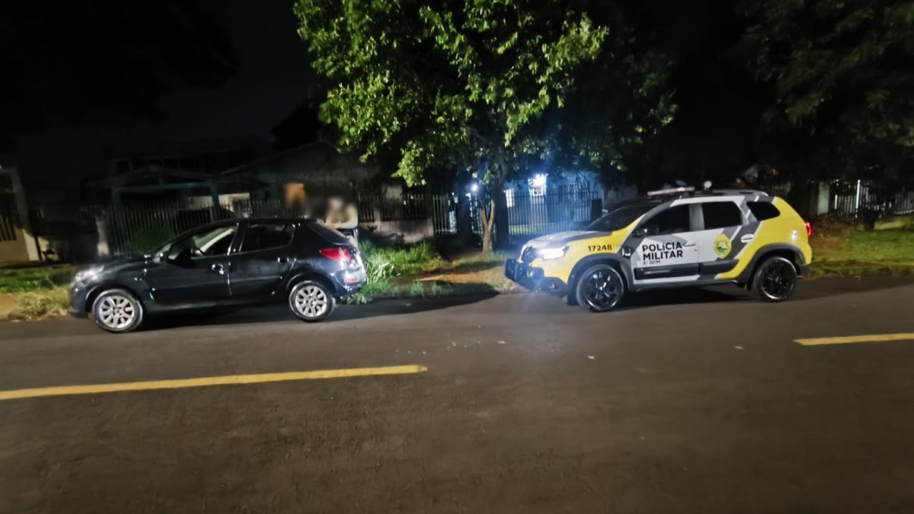 Motorista sem habilitação é flagrado com veículo irregular e droga em abordagem no Bairro Alto Alegre