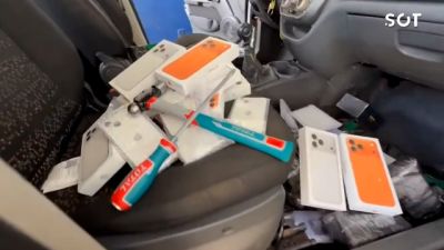 Imagem referente a notícia: Receita Federal e Polícia Federal apreendem mais de R$ 300 mil em celulares em operações em Cascavel