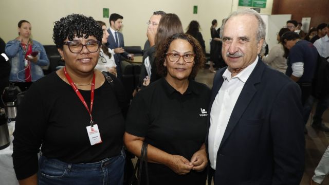 Imagem referente a notícia: Prefeitura de Cascavel inicia campanha com ações voltadas à prevenção e à saúde do servidor