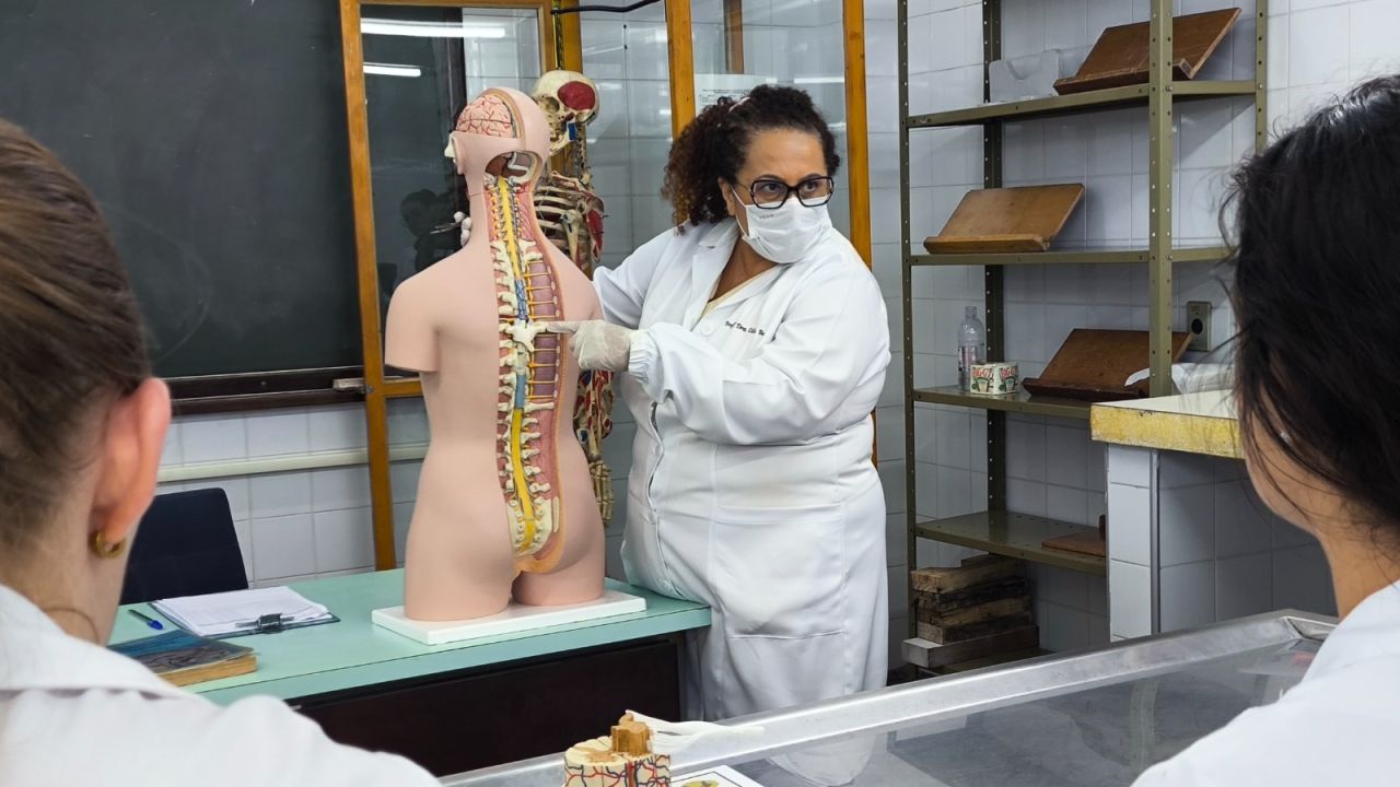 Doação de corpos contribui para formação de profissionais da saúde na Unioeste