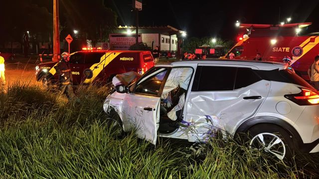 Imagem referente a notícia: Família fica ferida em grave acidente na BR-369 em Cascavel e motorista é detido por embriaguez