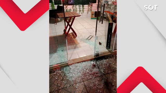 Imagem referente a notícia: Marginais estouram fachada de comercio e deixam prejuízo de mais de R$ 16 mil em Cascavel