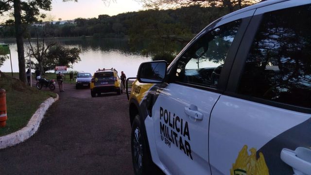 Motorista embriagado é preso após dirigir carro em pista de pedestres no Lago Municipal de Cascavel
