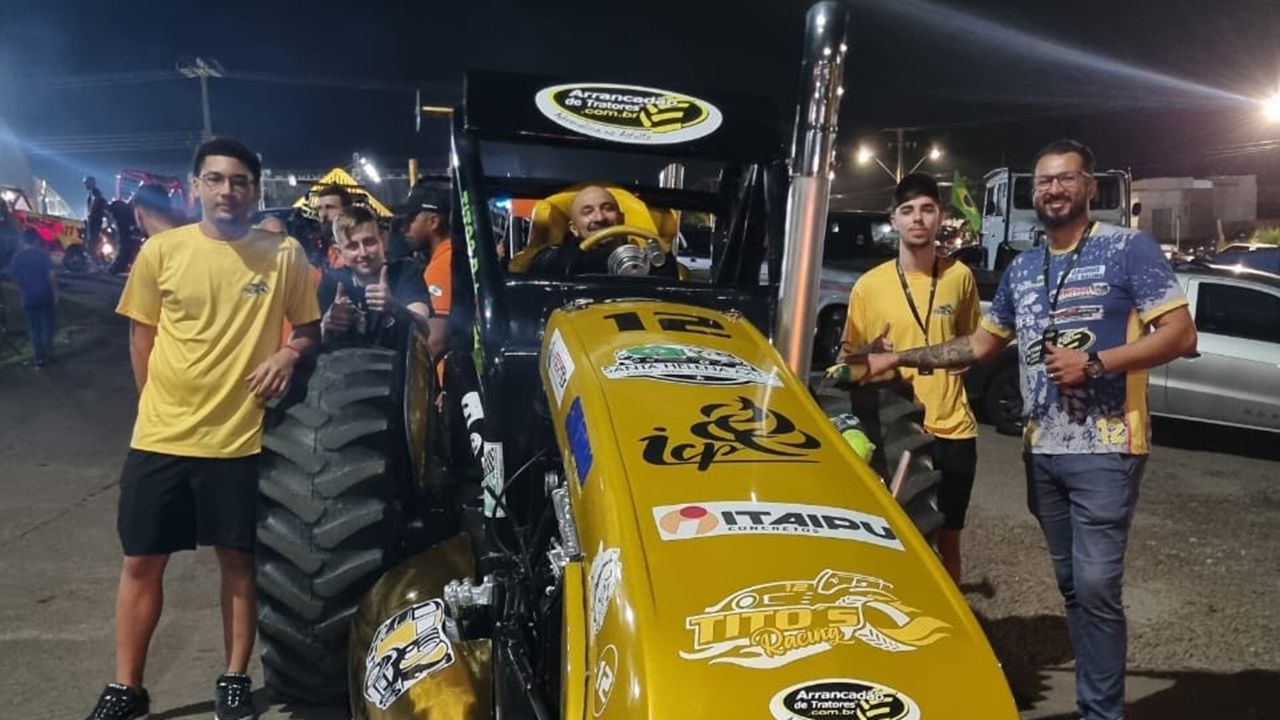 Aparecido Vieira é campeão da Arrancada de Tratores