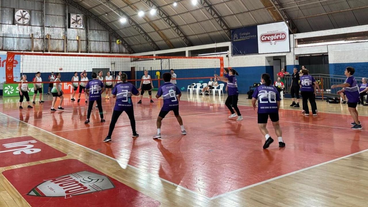 Toledo sedia 1ª etapa do III Circuito Oeste Sicredi de Vôlei Câmbio 60+