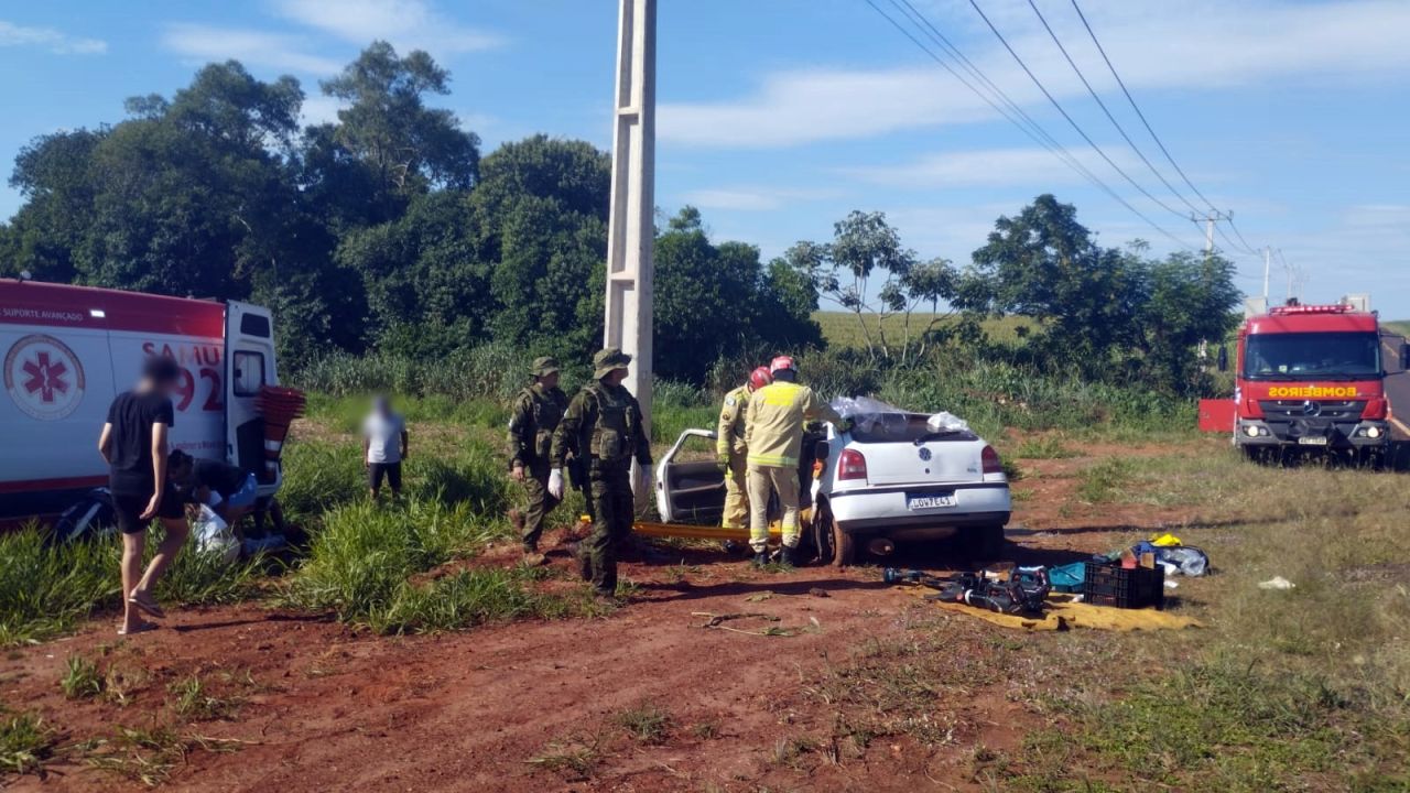 Capotamento na PR-364 deixa cinco jovens feridos e mobiliza helicóptero do Samu em Palotina