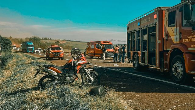 Acidente grave na PR-369 mobiliza equipes durante transporte de gestante e deixa cinco feridos