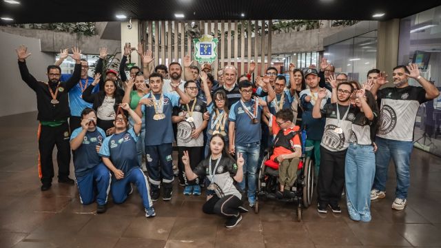 Imagem referente a notícia: Prefeito Renato Silva recepciona paratletas após vice-campeonato estadual