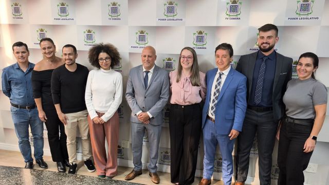 Imagem referente a notícia: Metas da Educação até 2028: R$ 120 milhões em obras, inclusão e mais professores em Cascavel