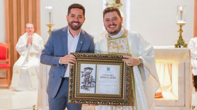 Padre Gustavo Marmentini se torna Cidadão Honorário em solenidade no Jardim Clarito